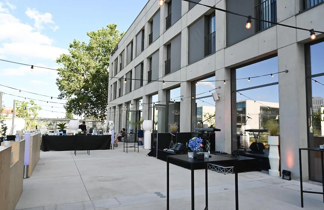 The Ruck Hotel-1